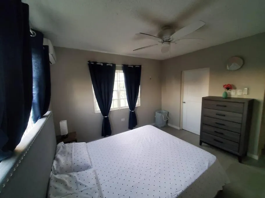 Modern Apartment At The Worthington Kingston 0*,  Jamaica